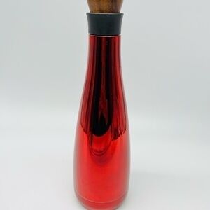 Double walled insulated bottle by Food & Wine with screw on wooded top